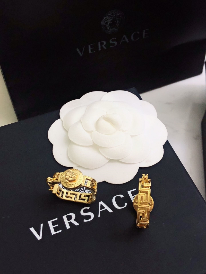 VERSACE